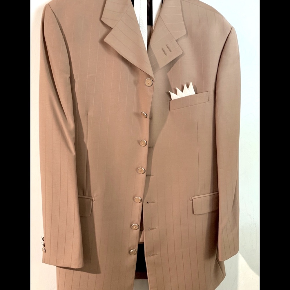 Men’s 2 piece Tan 7 button jacket suit 35W